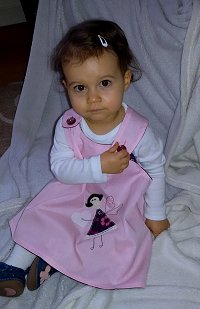 Anfertigung von Babykleidung und Kinderkleidung
